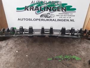 Używane Belka silnika Ford Mondeo V Wagon 1.5 TDCi Cena € 100,00 Procedura marży oferowane przez Autosloperij Kralingen B.V.