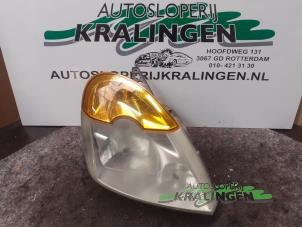 Used Headlight, right Renault Modus/Grand Modus (JP) 1.2 16V Hi-Flex Price € 50,00 Margin scheme offered by Autosloperij Kralingen B.V.