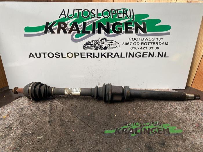 Gebrauchte Antriebswelle rechts vorne Ford Focus C-Max 1.6 TDCi 16V Preis € 24,99 Margenregelung angeboten von Autosloperij Kralingen B.V.