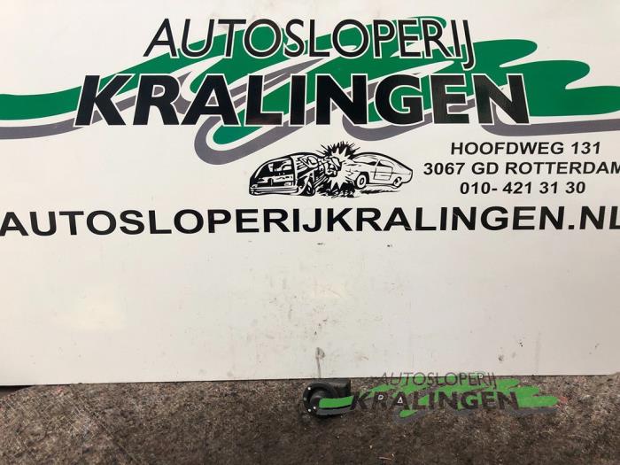Usados Interruptor de retrovisor Renault Modus/Grand Modus (JP) 1.2 16V Hi-Flex Precio € 19,99 Norma de margen ofrecido por Autosloperij Kralingen B.V.