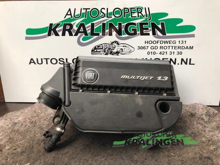 Gebrauchte Luftfiltergehäuse Fiat Punto Evo (199) 1.3 JTD Multijet 85 16V Euro 5 Preis € 19,94 Margenregelung angeboten von Autosloperij Kralingen B.V.