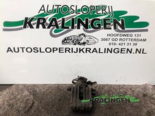 Gebrauchte Bremszange rechts hinten Audi A4 (B5) 1.8 20V Preis € 35,00 Margenregelung angeboten von Autosloperij Kralingen B.V.