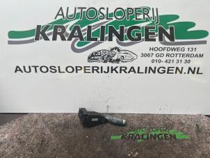 Usados Interruptor de limpiaparabrisas Smart City-Coupé 0.7 Turbo i.c. Precio € 25,00 Norma de margen ofrecido por Autosloperij Kralingen B.V.