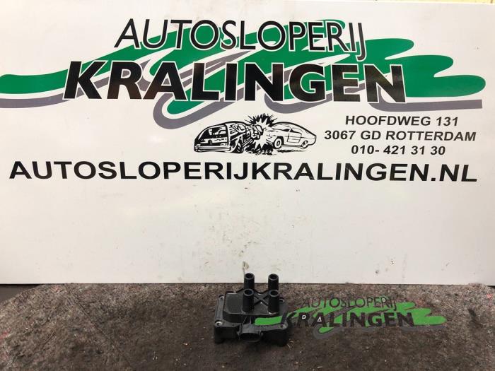Begagnade Tändspole Ford Focus 1 1.6 16V Pris € 25,00 Marginaltabell erbjuds av Autosloperij Kralingen B.V.