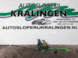 Usagé Mécanique de verrouillage capot Volkswagen Polo VI (AW1) 1.0 TSI 12V Prix € 50,00 Règlement à la marge proposé par Autosloperij Kralingen B.V.