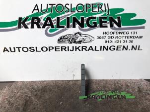 Gebrauchte Start/Stopp Schalter Volkswagen Polo VI (AW1) 1.0 TSI 12V Preis € 35,00 Margenregelung angeboten von Autosloperij Kralingen B.V.
