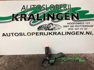 Używane Wtyk pasa bezpieczenstwa srodek tyl Volkswagen Polo VI (AW1) 1.0 TSI 12V Cena € 50,00 Procedura marży oferowane przez Autosloperij Kralingen B.V.