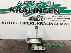 Used Engine mount Volkswagen Polo VI (AW1) 1.0 TSI 12V Price € 50,00 Margin scheme offered by Autosloperij Kralingen B.V.