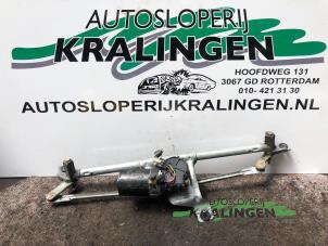 Used Wiper motor + mechanism Volkswagen Polo III (6N1) 1.4i 60 Price € 50,00 Margin scheme offered by Autosloperij Kralingen B.V.