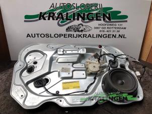 Usados Mecanismo de ventanilla de 4 puertas izquierda delante Ford Focus C-Max 1.8 16V Precio € 24,99 Norma de margen ofrecido por Autosloperij Kralingen B.V.
