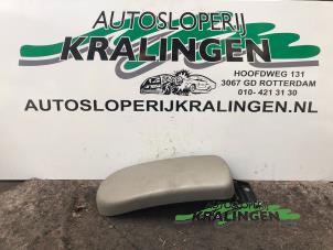 Usagé Accoudoir Renault Kangoo Express (FW) 1.5 dCi 85 Prix € 50,00 Règlement à la marge proposé par Autosloperij Kralingen B.V.