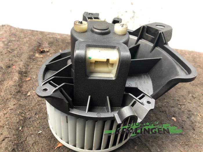 Heating and ventilation fan motor Opel Corsa D 1.3 CDTi 16V ecoFLEX