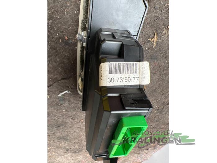 Electric window switch Volvo XC90 I 2.4 D5 20V 09193383