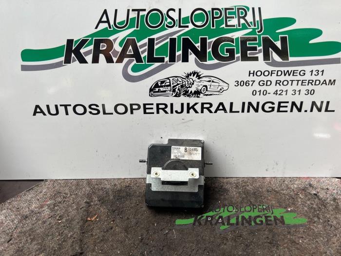 Begagnade Telefonmodul Volvo XC90 I 2.4 D5 20V Pris € 100,00 Marginaltabell erbjuds av Autosloperij Kralingen B.V.