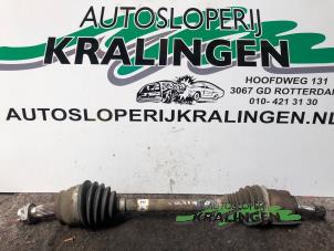 Usagé Arbre de transmission avant gauche Opel Corsa D 1.3 CDTi 16V ecoFLEX Prix € 50,00 Règlement à la marge proposé par Autosloperij Kralingen B.V.