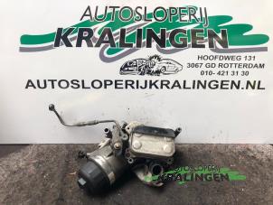 Usagé Boîtier filtre à huile Opel Corsa D 1.3 CDTi 16V ecoFLEX Prix € 50,00 Règlement à la marge proposé par Autosloperij Kralingen B.V.