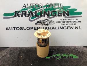 Używane Pompa oleju napedowego Opel Corsa D 1.3 CDTi 16V ecoFLEX Cena € 50,00 Procedura marży oferowane przez Autosloperij Kralingen B.V.