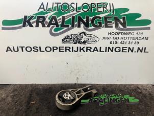 Usagé Support moteur Opel Corsa D 1.3 CDTi 16V ecoFLEX Prix € 50,00 Règlement à la marge proposé par Autosloperij Kralingen B.V.
