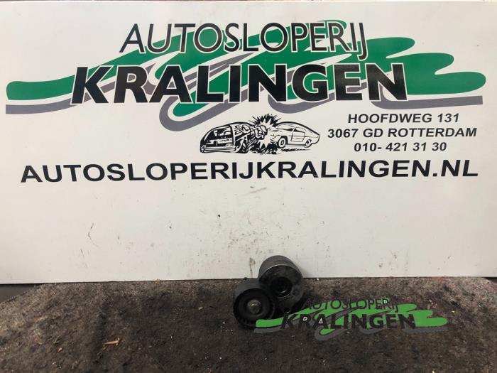 Usados Rodillo tensor correa múltiple Opel Corsa D 1.3 CDTi 16V ecoFLEX Precio € 50,00 Norma de margen ofrecido por Autosloperij Kralingen B.V.