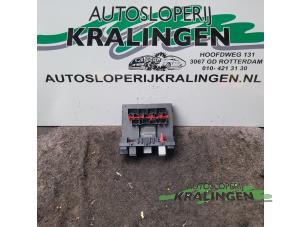 Używane Skrzynka bezpieczników Volkswagen Caddy III (2KA,2KH,2CA,2CH) 2.0 SDI Cena € 50,00 Procedura marży oferowane przez Autosloperij Kralingen B.V.