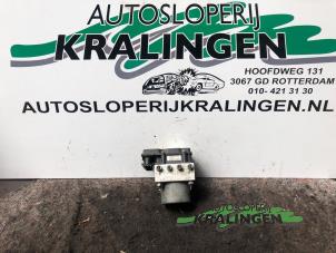 Usagé Bloc ABS Citroen C4 Coupé (LA) 1.6 16V Prix € 50,00 Règlement à la marge proposé par Autosloperij Kralingen B.V.