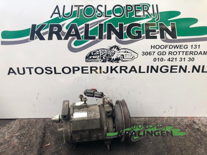 Usagé Compresseur de clim Chrysler Neon II 2.0 16V LE,SE,CS,Sport Prix € 34,94 Règlement à la marge proposé par Autosloperij Kralingen B.V.