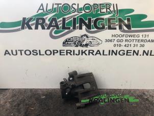 Used Rear brake calliper, right Ford Focus 2 Wagon 1.6 16V Price € 50,00 Margin scheme offered by Autosloperij Kralingen B.V.