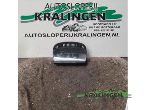 Gebrauchte Anzeige Innen BMW 5 serie (E60) 525d 24V Preis € 50,00 Margenregelung angeboten von Autosloperij Kralingen B.V.