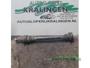Usagé Arbre de transmission arrière gauche BMW 5 serie (E60) 525d 24V Prix € 100,00 Règlement à la marge proposé par Autosloperij Kralingen B.V.