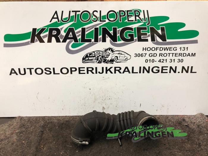 Begagnade Luftintagsslang Mitsubishi Colt (Z2/Z3) 1.5 16V Pris € 25,00 Marginaltabell erbjuds av Autosloperij Kralingen B.V.