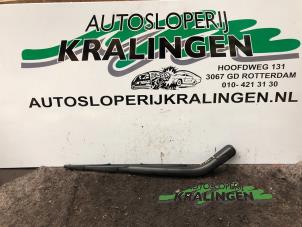 Used Rear wiper arm Mitsubishi Colt (Z2/Z3) 1.5 16V Price € 25,00 Margin scheme offered by Autosloperij Kralingen B.V.