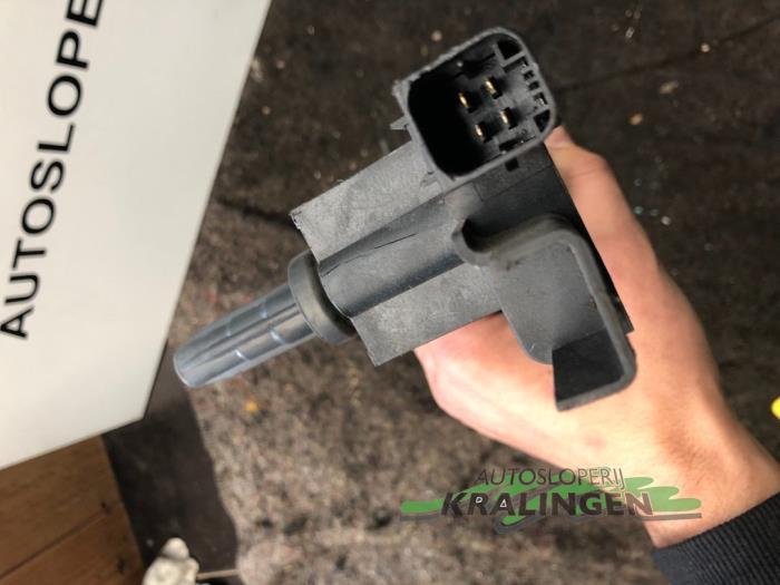 Ignition coil from a Peugeot 206 (2A/C/H/J/S) 2.0 GTI 16V 2003