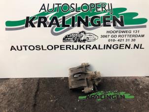 Used Rear brake calliper, right Volvo V50 (MW) 2.0 16V Price € 50,00 Margin scheme offered by Autosloperij Kralingen B.V.