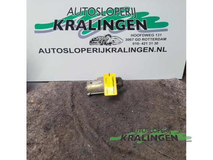 Gebrauchte Anlasser Volvo V50 (MW) 2.0 16V Preis € 24,98 Margenregelung angeboten von Autosloperij Kralingen B.V.