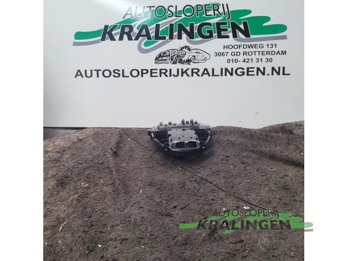 Begagnade Innerbelysning, fram Mini Mini (R56) 1.6 16V Cooper Pris € 50,00 Marginaltabell erbjuds av Autosloperij Kralingen B.V.