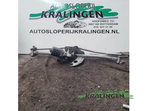 Gebrauchte Scheibenwischermotor + Mechanik Mini Mini (R56) 1.6 16V Cooper Preis € 75,00 Margenregelung angeboten von Autosloperij Kralingen B.V.