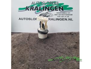 Używane Pompa benzynowa Mini Mini (R56) 1.6 16V Cooper Cena € 50,00 Procedura marży oferowane przez Autosloperij Kralingen B.V.