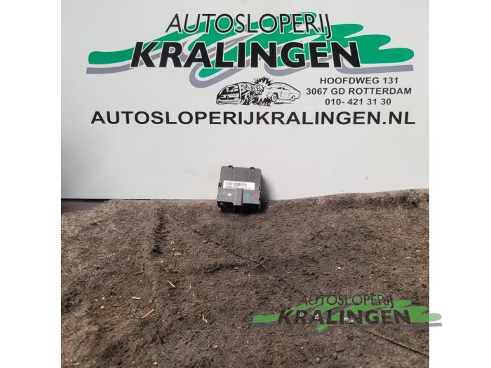 Gebrauchte Stromverteiler Mini Mini (R56) 1.6 16V Cooper Preis € 50,00 Margenregelung angeboten von Autosloperij Kralingen B.V.