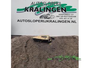 Gebrauchte Türschlossmechanik 2-türig rechts Smart Fortwo Coupé (450.3) 0.7 Preis € 50,00 Margenregelung angeboten von Autosloperij Kralingen B.V.