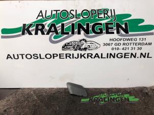 Używane Zaslepka zaczepu holowniczego przedniego Opel Corsa D 1.3 CDTi 16V ecoFLEX Cena € 20,00 Procedura marży oferowane przez Autosloperij Kralingen B.V.
