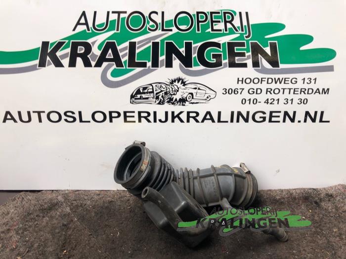 Air intake hose from a Volvo S60 I (RS/HV) 2.4 20V Bi-fuel LPG 2005