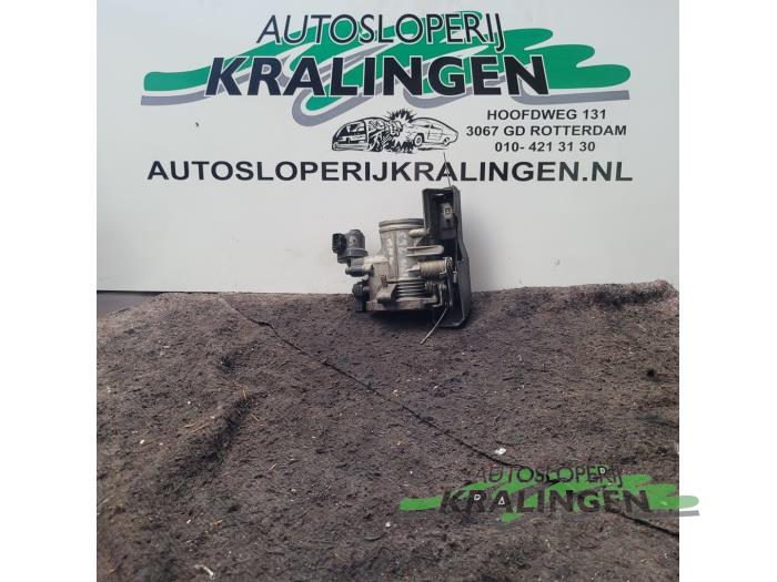 Gebrauchte Drosselklappengehäuse BMW 3 serie (E36/4) 316i Preis € 50,00 Margenregelung angeboten von Autosloperij Kralingen B.V.