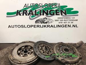 Used Dual mass flywheel Opel Vectra C GTS 2.2 DIG 16V Price € 250,00 Margin scheme offered by Autosloperij Kralingen B.V.
