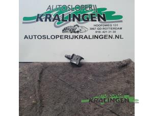Gebrauchte Scheibenwischer Schalter Renault Scénic II (JM) 2.0 16V Preis € 35,00 Margenregelung angeboten von Autosloperij Kralingen B.V.