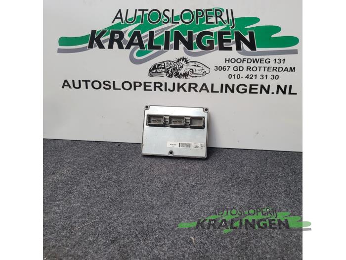 Used Engine management computer Volvo V50 (MW) 2.0 16V Price € 100,00 Margin scheme offered by Autosloperij Kralingen B.V.