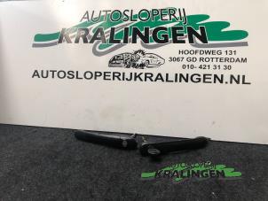 Usagé Serrure portière cylindre gauche Volkswagen Polo III (6N1) 1.4i 60 Prix € 50,00 Règlement à la marge proposé par Autosloperij Kralingen B.V.
