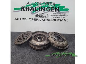 Usagé Volant d'inertie masse double BMW 3 serie Compact (E46/5) 318ti 16V Prix € 200,00 Règlement à la marge proposé par Autosloperij Kralingen B.V.