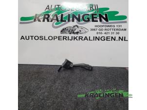Usagé Commutateur essuie-glace Volkswagen Golf V (1K1) 2.0 TDI DPF Prix € 25,00 Règlement à la marge proposé par Autosloperij Kralingen B.V.