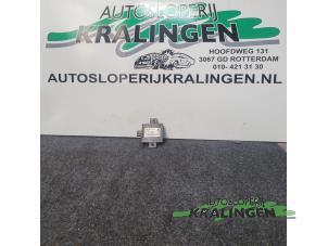 Używane Modul alarmu Volkswagen Golf V (1K1) 2.0 TDI DPF Cena € 25,00 Procedura marży oferowane przez Autosloperij Kralingen B.V.