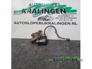 Used Rear brake calliper, left Ford Mondeo V Wagon 1.5 TDCi Price € 100,00 Margin scheme offered by Autosloperij Kralingen B.V.